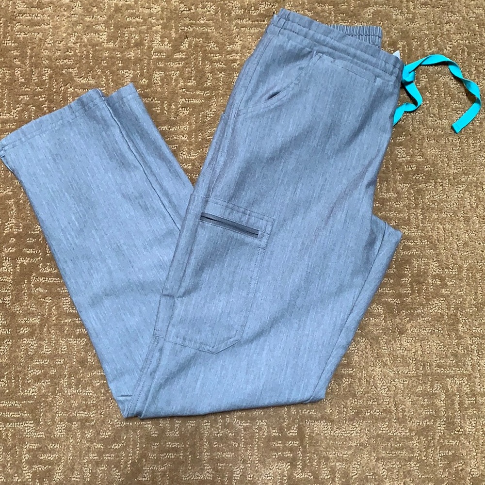 Figs Yola skinny scrub pant in graphite XS